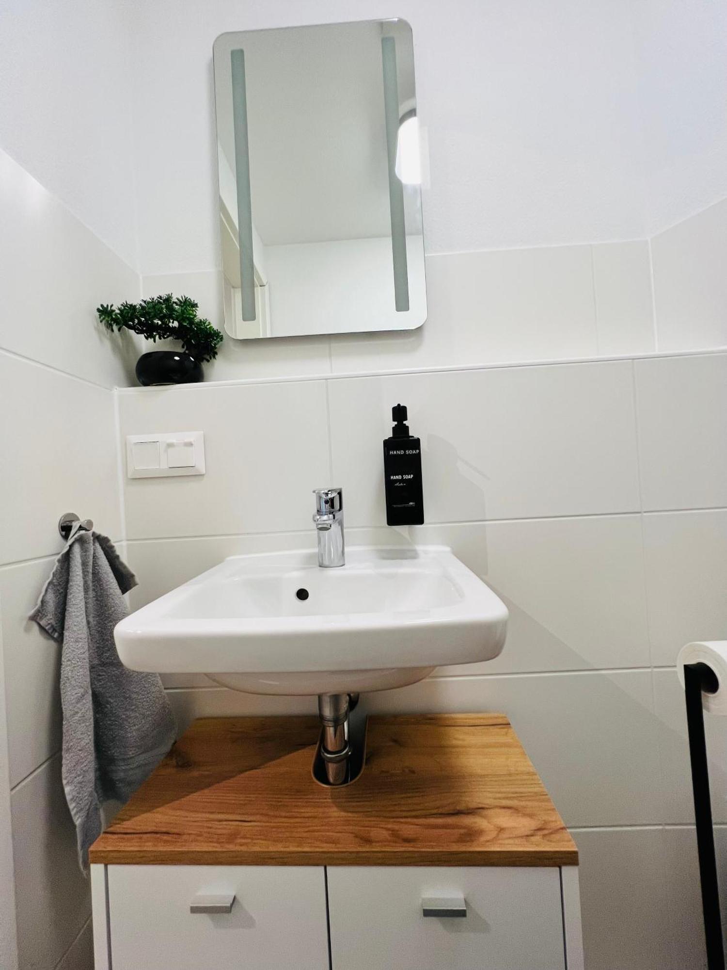 הנובר Moderne Wohnung Naehe Hbf-Lift-Tiefgarage-Contactless Check-In מראה חיצוני תמונה